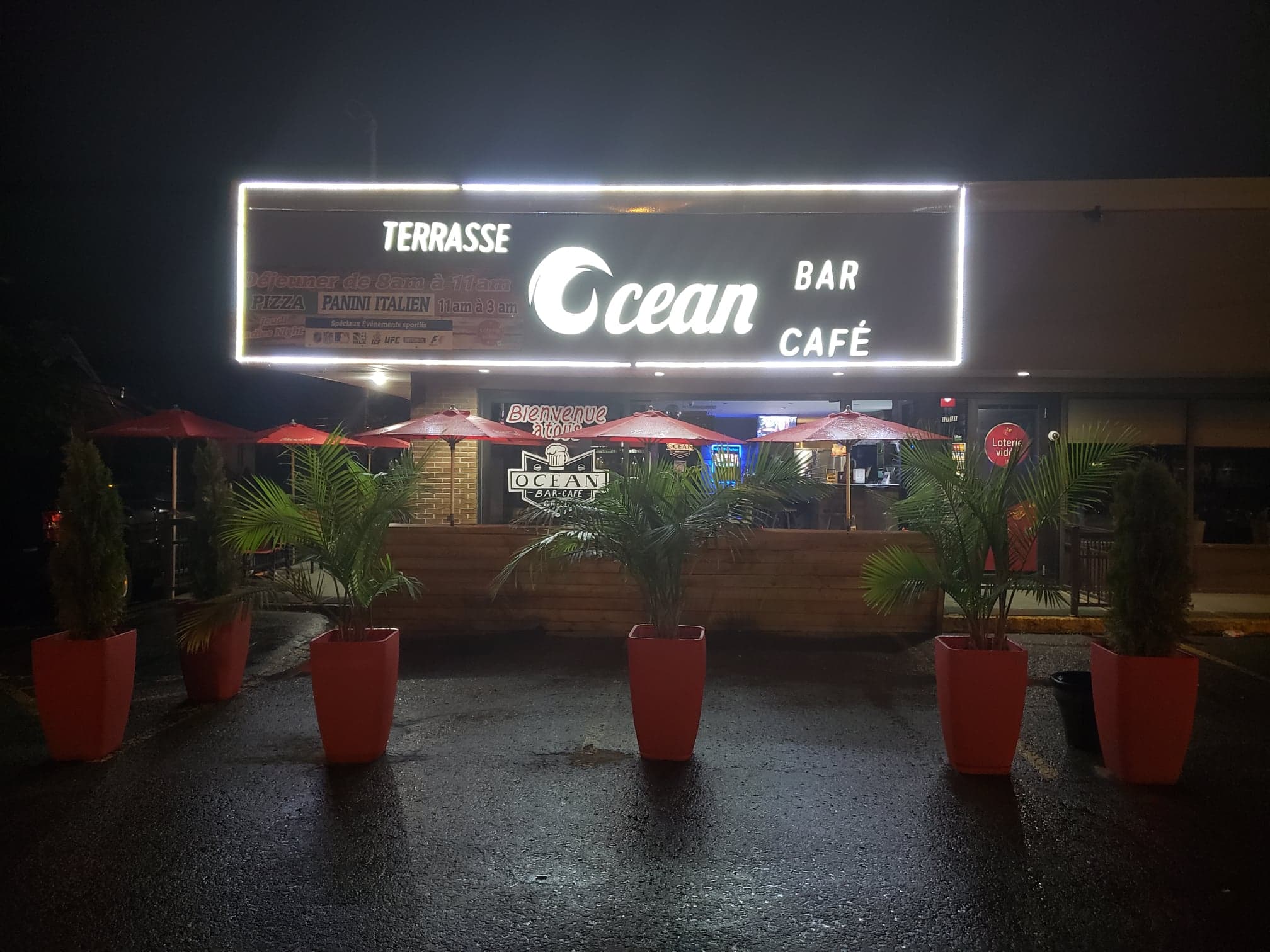 GALERIE Cafe Ocean Bar